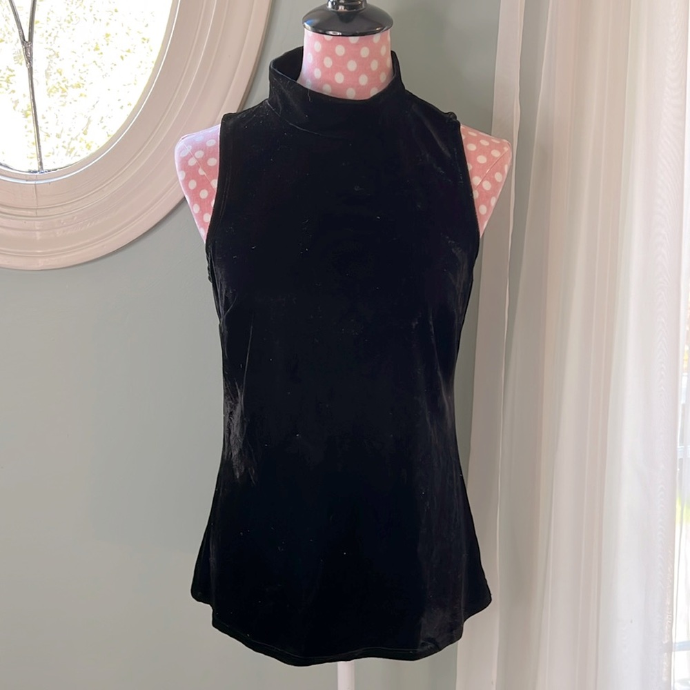 Dex Velvet Top Size Medium
